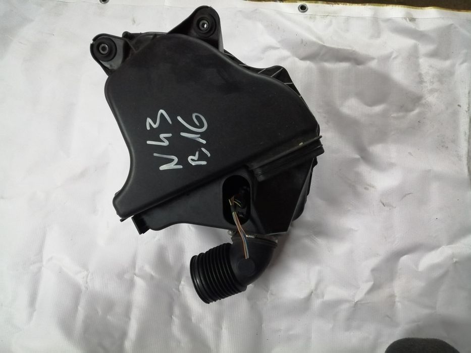 Osłona filtra powietrza BMW 116i N43B16A z przepływomierzem puszka