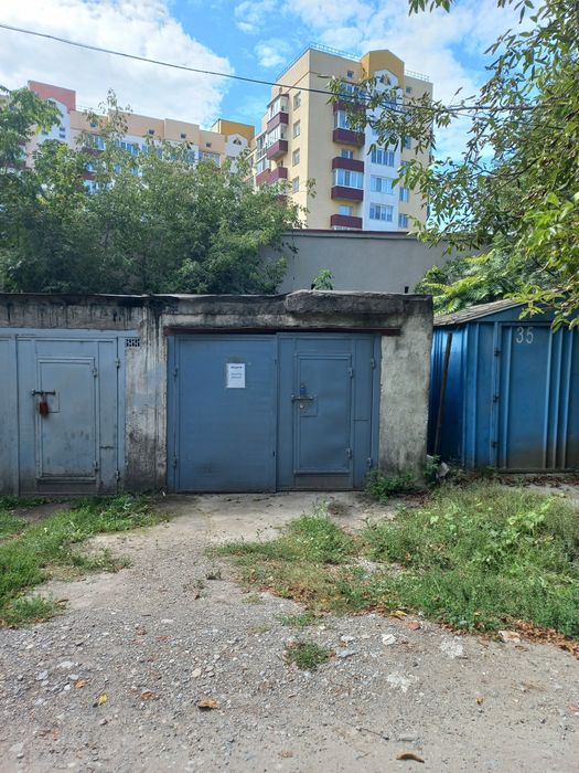 Продам капітальний гараж