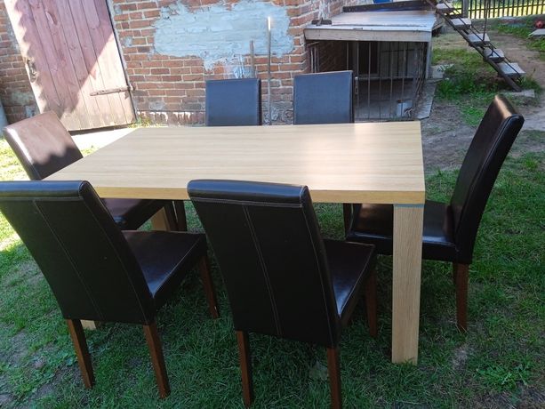 Sprzedam stół plus 6 krzeseł
