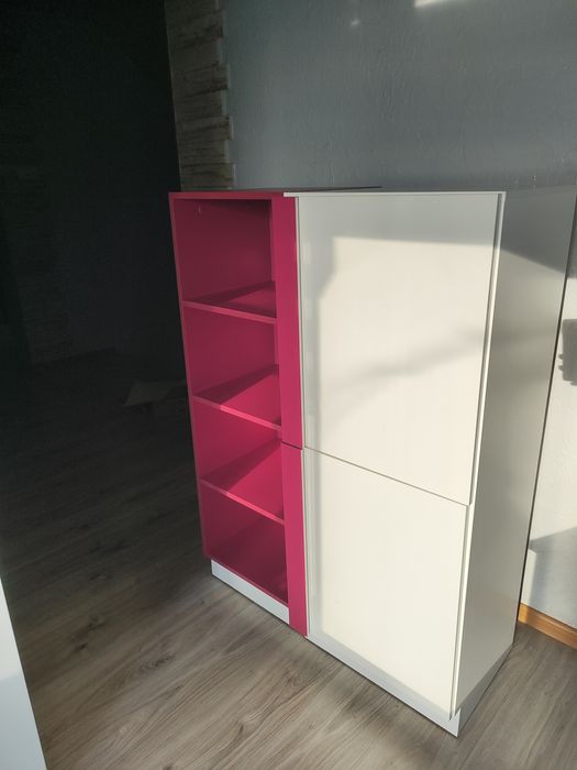 Regał i szafka do pokoju dziecięcego