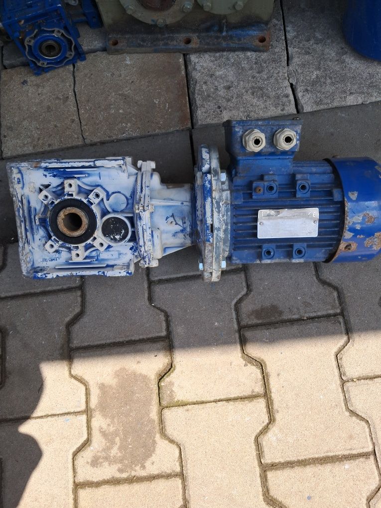 Okazja motoreduktor 0,75kw 30obr
