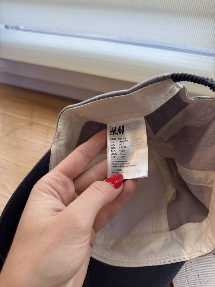 Кепки h&m 1-2 роки