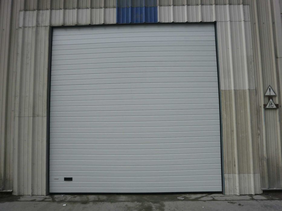 Ворота для СТО коттеджа гаражные промышленные Ремонт монтаж  .