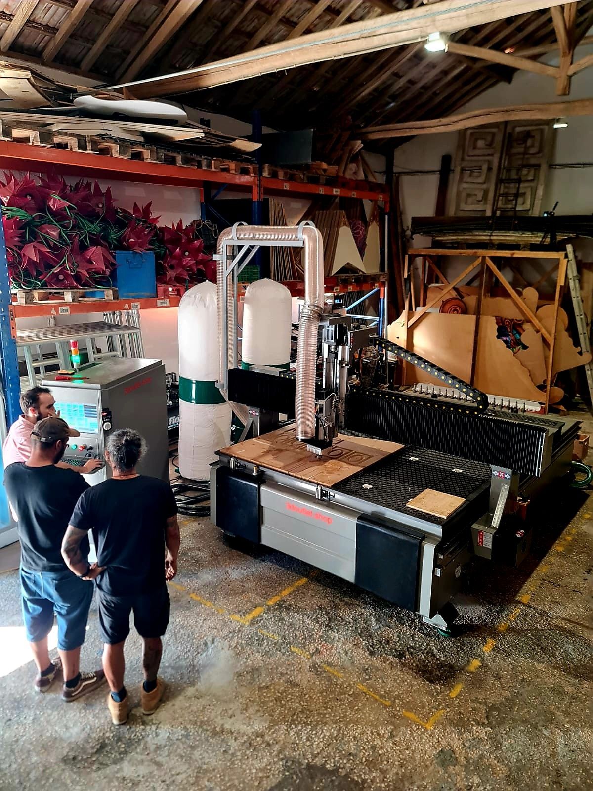 CNC Router 2030 c troca automática mesa vácuo