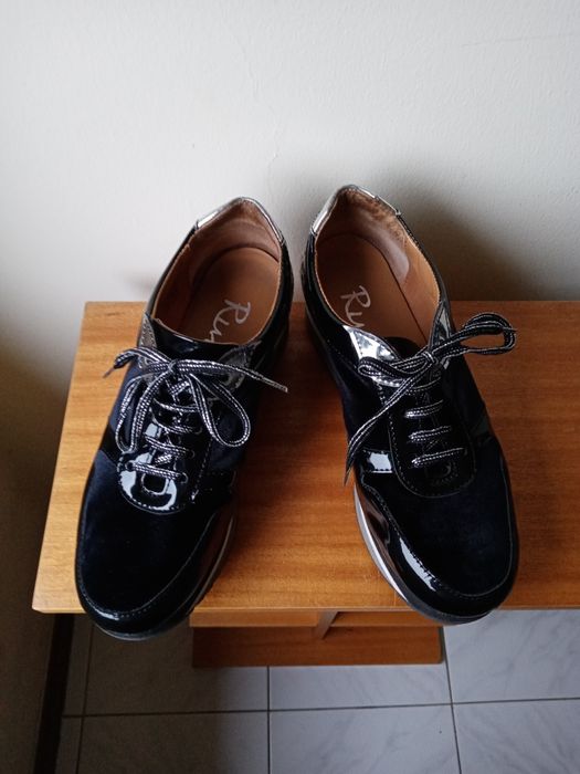 Sapatilhas Mulher em Pele