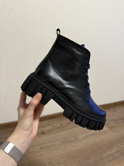 Жіночі зимові ботинки