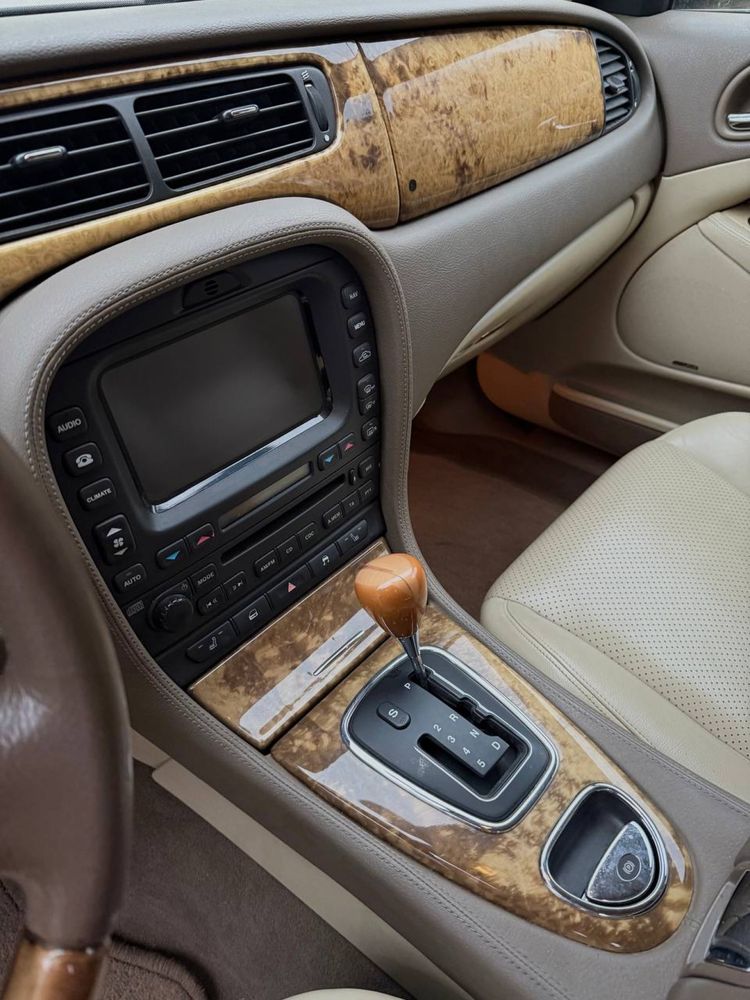 Jaguar s type 2004