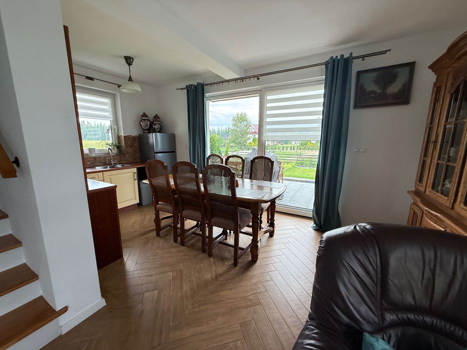 Domek z widokiem na góry