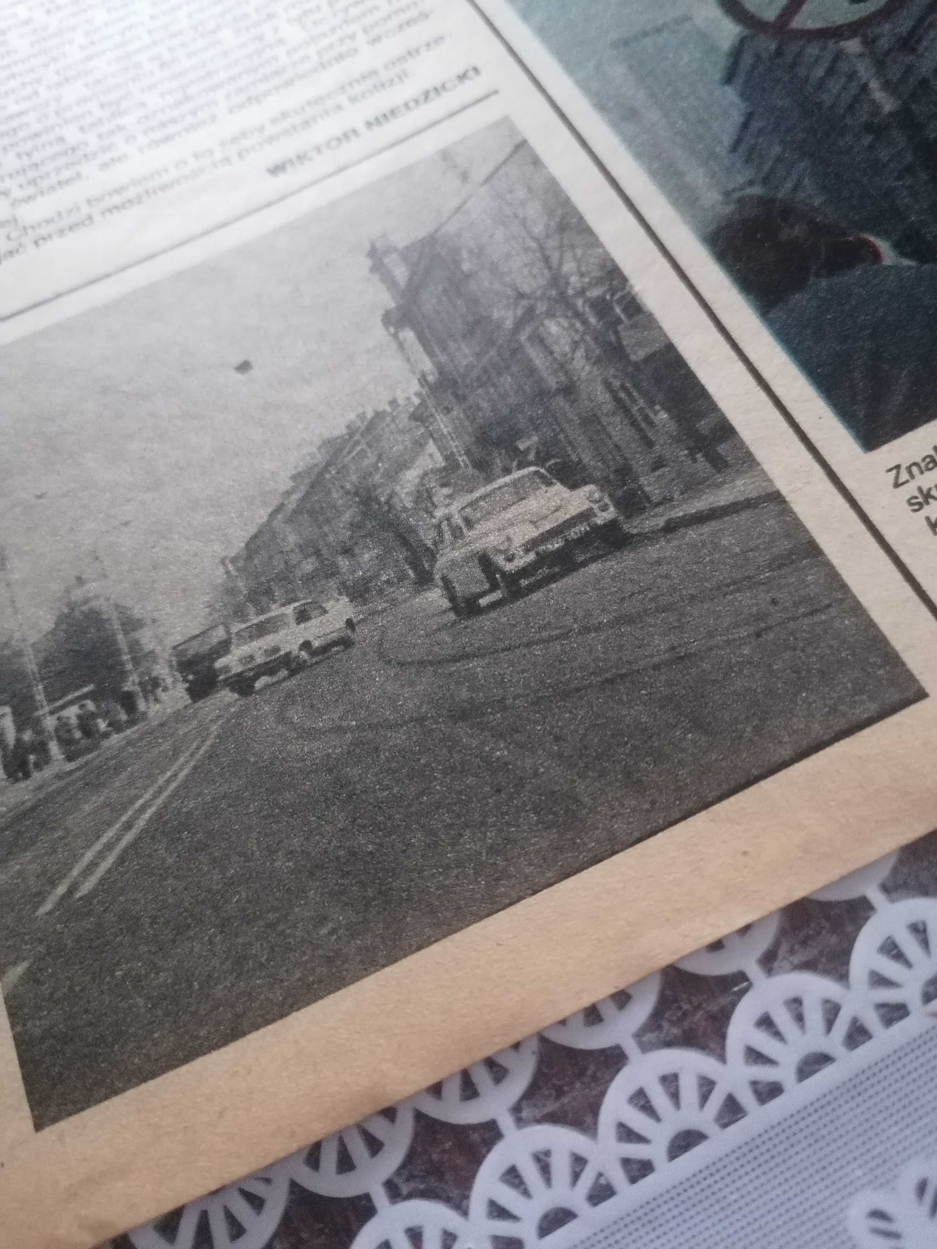 Gazeta MOTOR targi poznańskie Star maluch Syrena PRL FSO kllasyk
