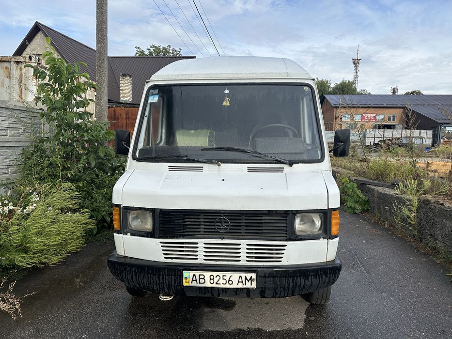 Продам Мерседес 409