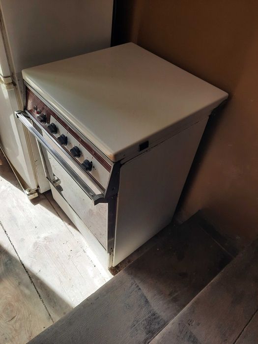 Газова плита Брест Б/в. В доброму робочому стані.