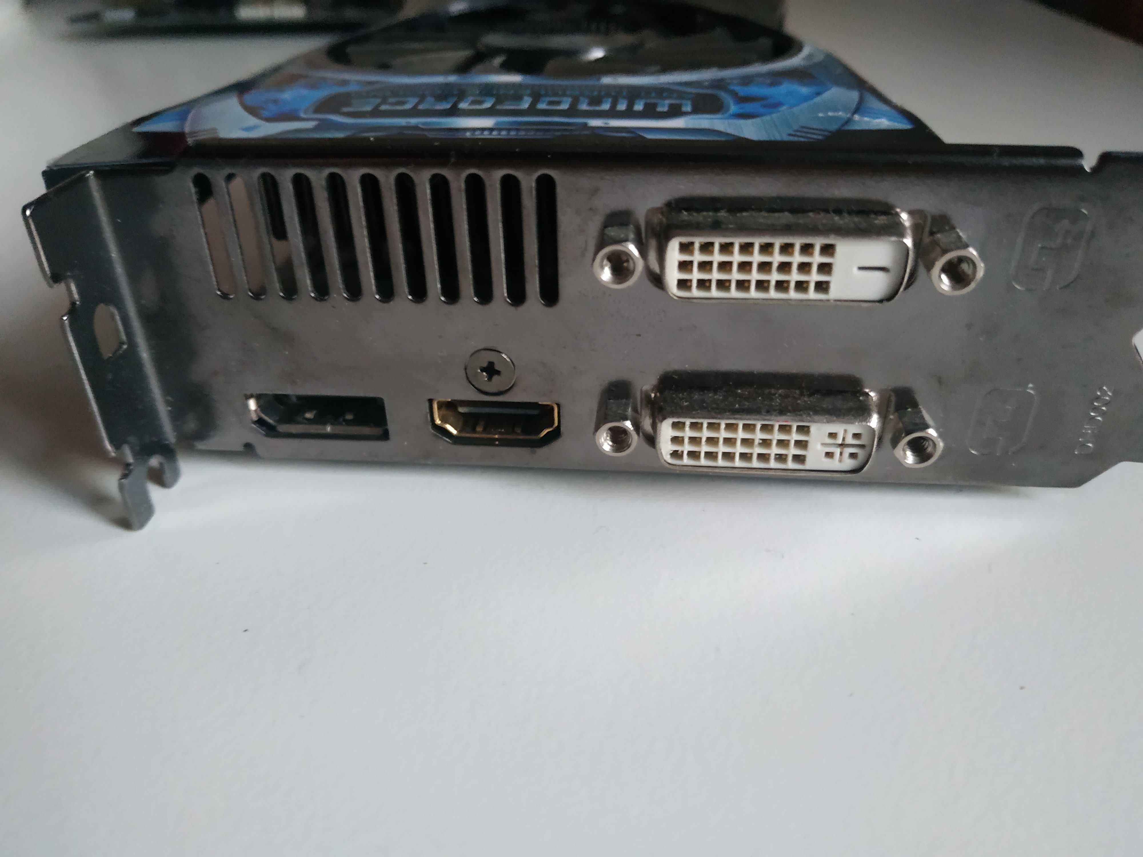 Відеокарта Ігрова Gigabyte GV-R6850C-1GD