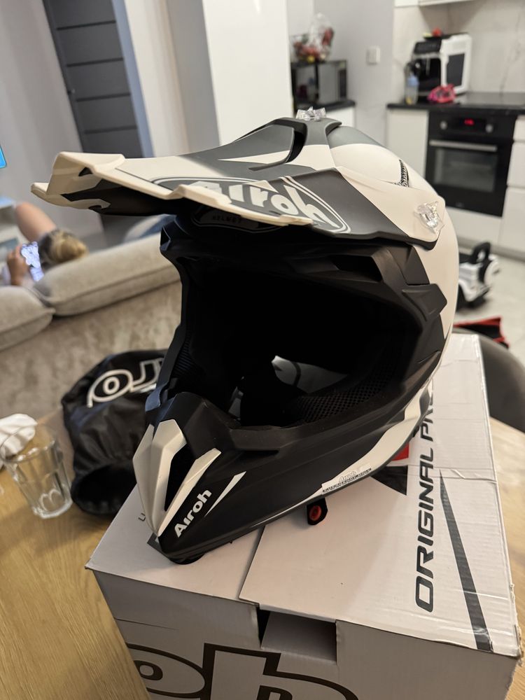 Motocyklowy Kask Cross Airoh Terminator Open Vision Slider Black Matt