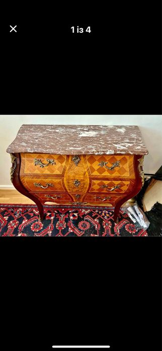 Стара скриня у чудовому стані