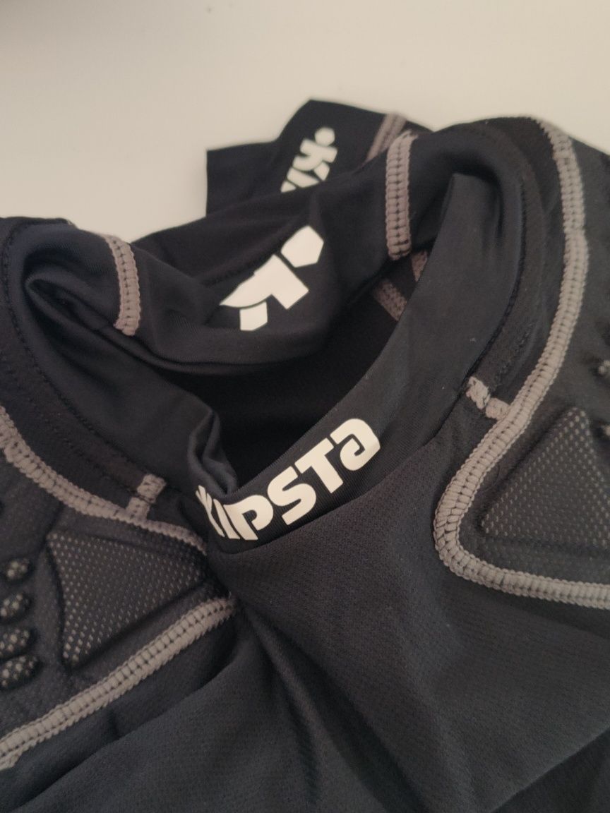 Ombreiras, capacete e proteçãode rugby ,kipsta novos, M