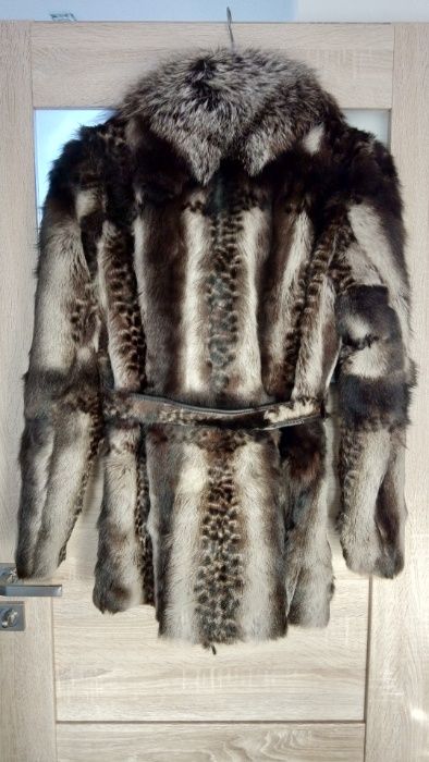 Futro naturalne z kozy z kołnierzem z lisa nowe M/L/XL