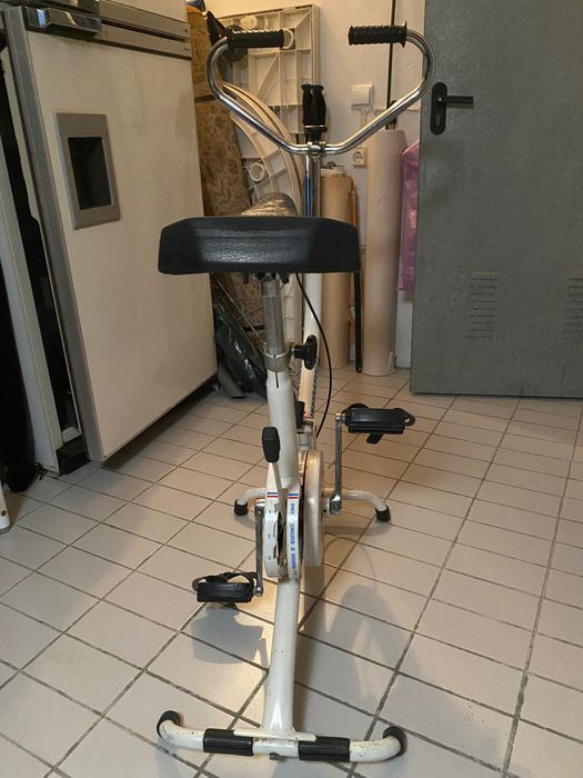 Bicicleta estática-suor garantido