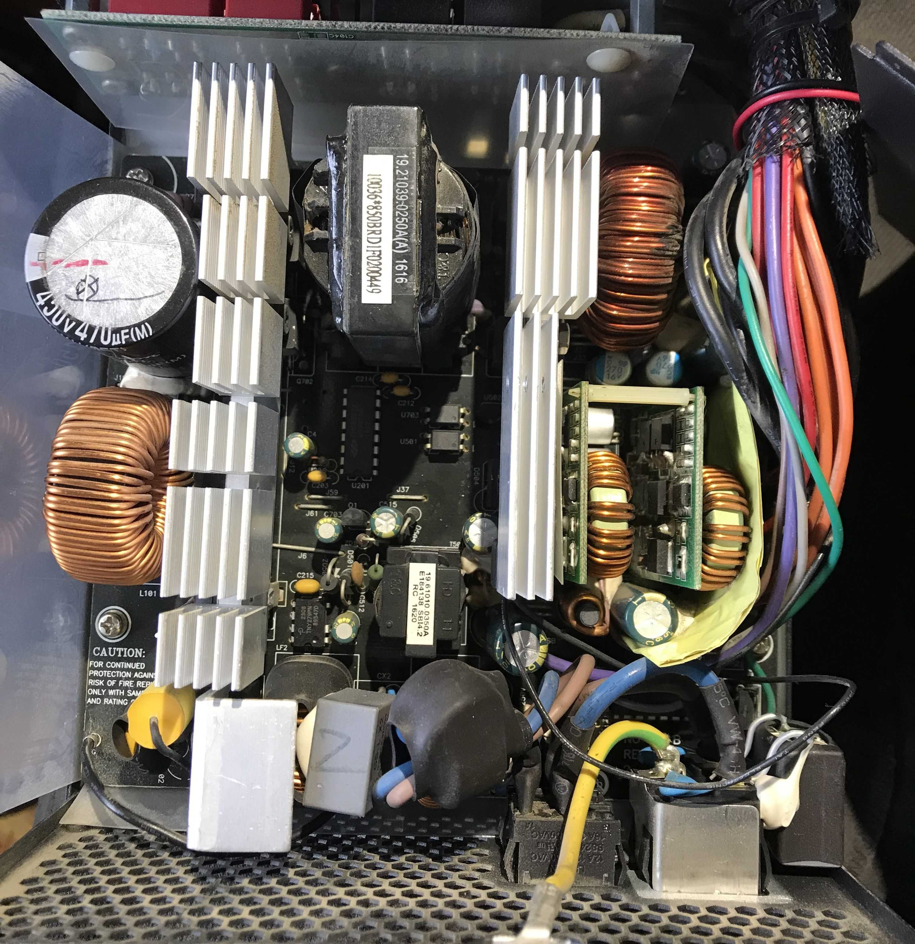 Блок живлення CHIEFTEC APS-850CB. Стандарт 80+bronze