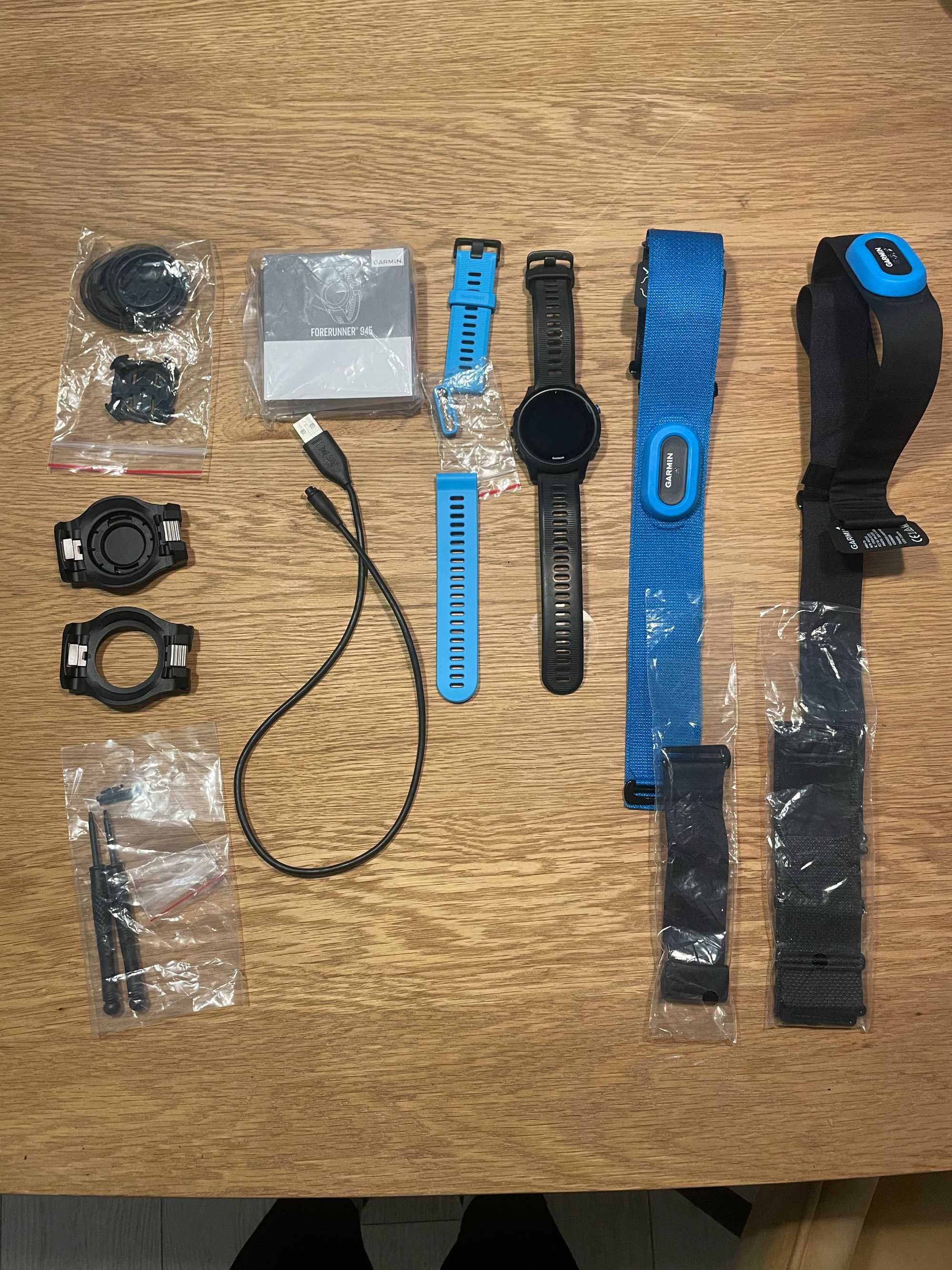 Zegarek sportowy Garmin Forerunner 945 Triathlon Bundle [010_02063_11]