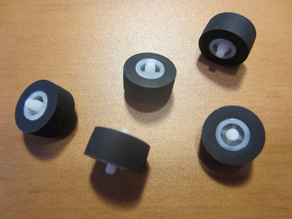 Ролик Прижимной для магнитофона Technics ,Panasonic  13 X 6 х 2 мм