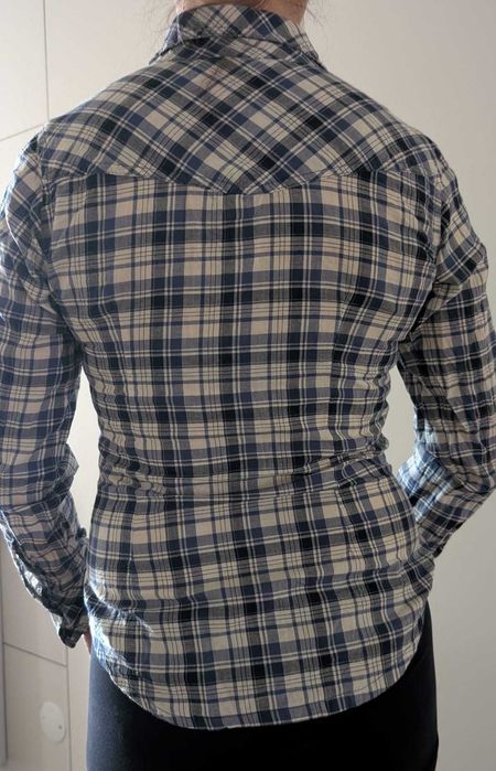 camisa azul aos quadrados da marca Salsa