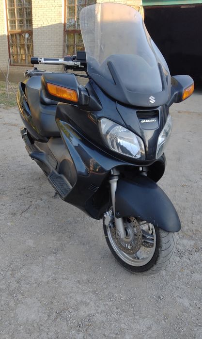 Suzuki burgman 650