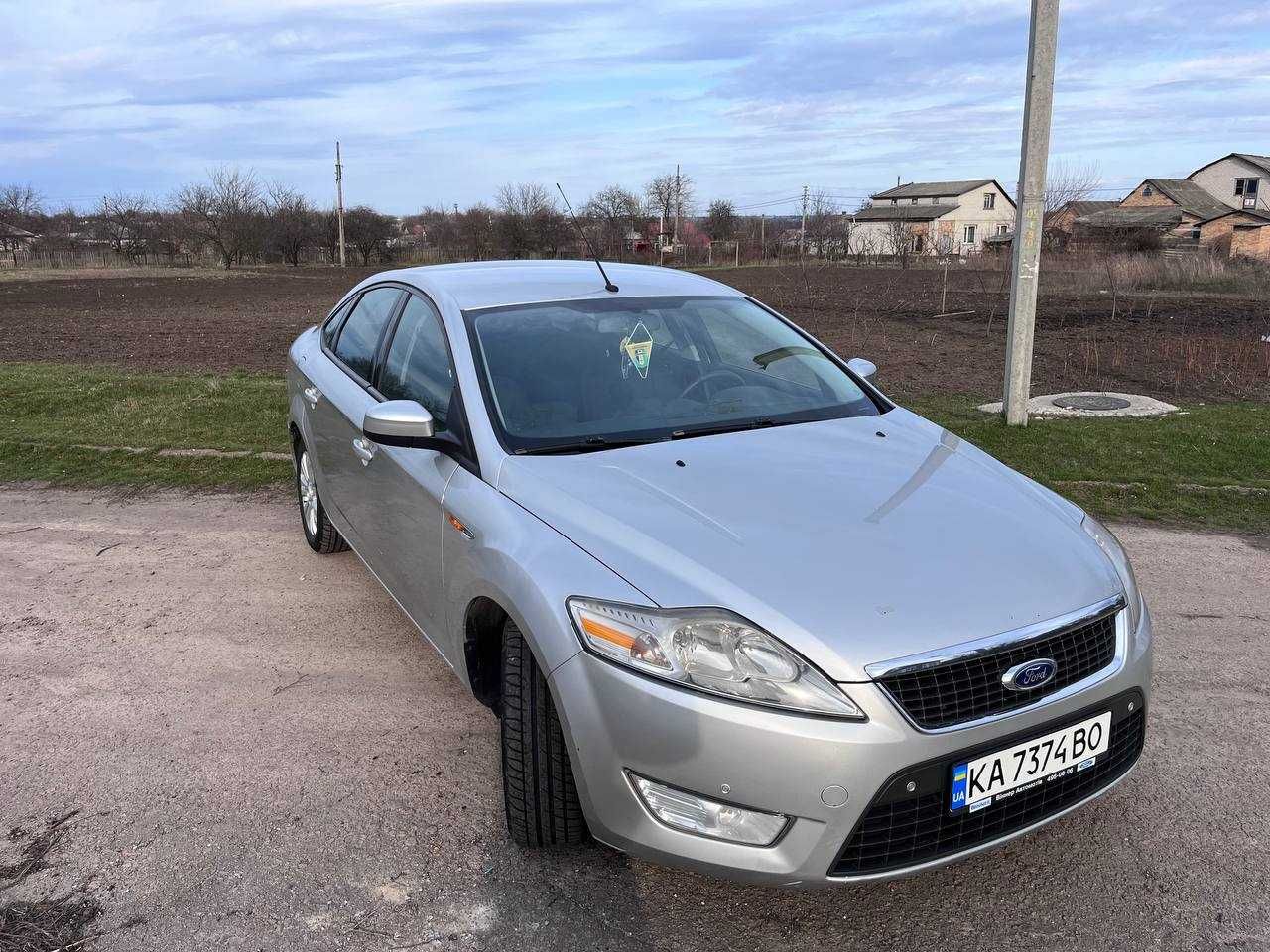 ТЕРМІНОВО Ford Mondeo 2007 в чудовому стані  + 2 комплекта гуми