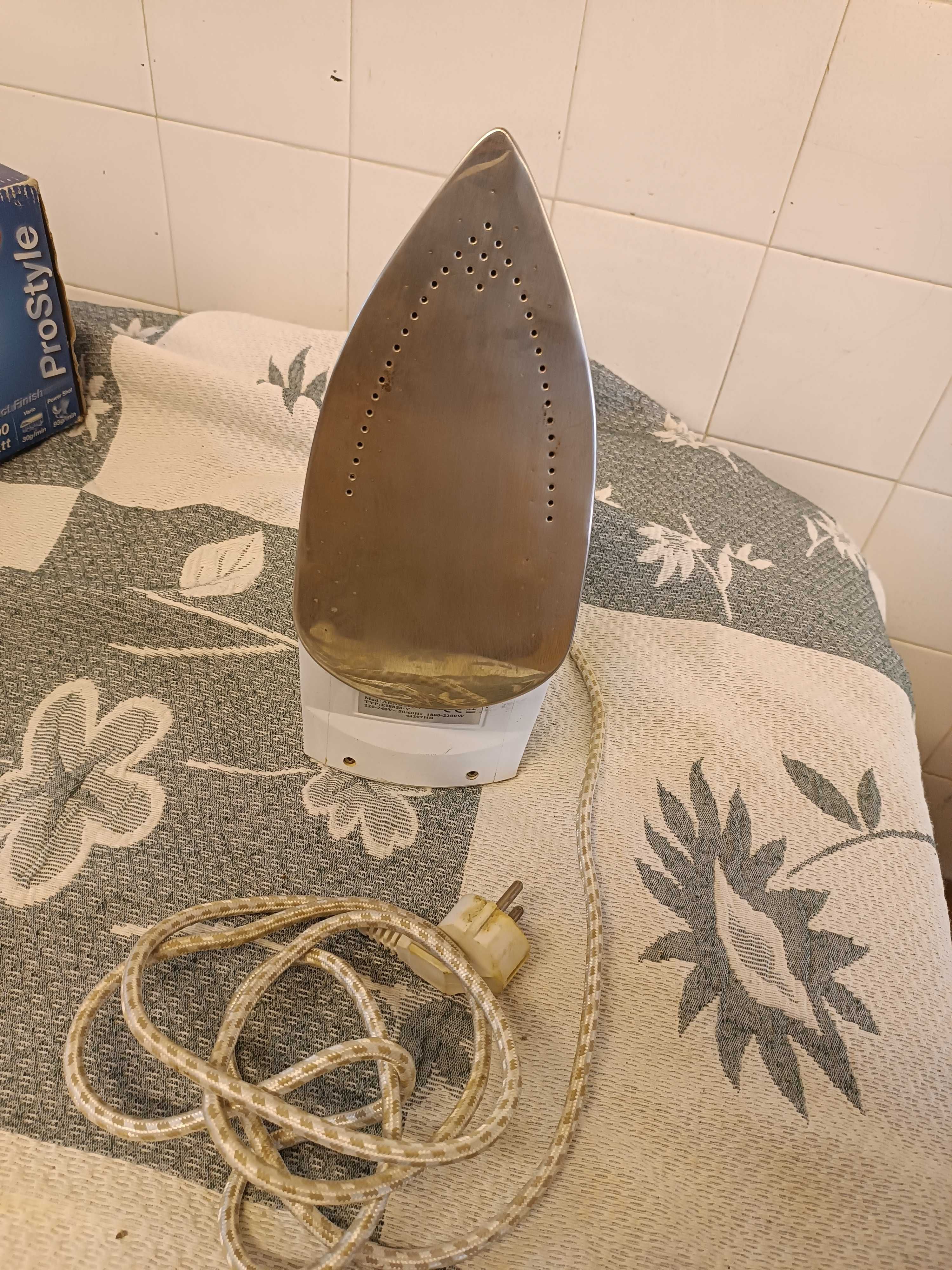 Ferro Taurus 2200w