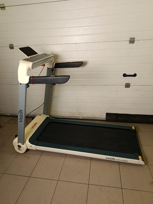 Бігова доріжка Vigor XPL400