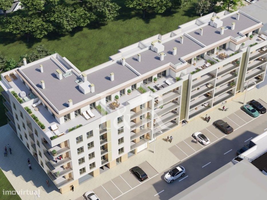 Apartamento T3+1 duplex com terraços e estacionamento em box, Montijo