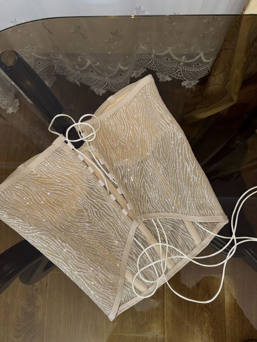 Корсет з блисткітками