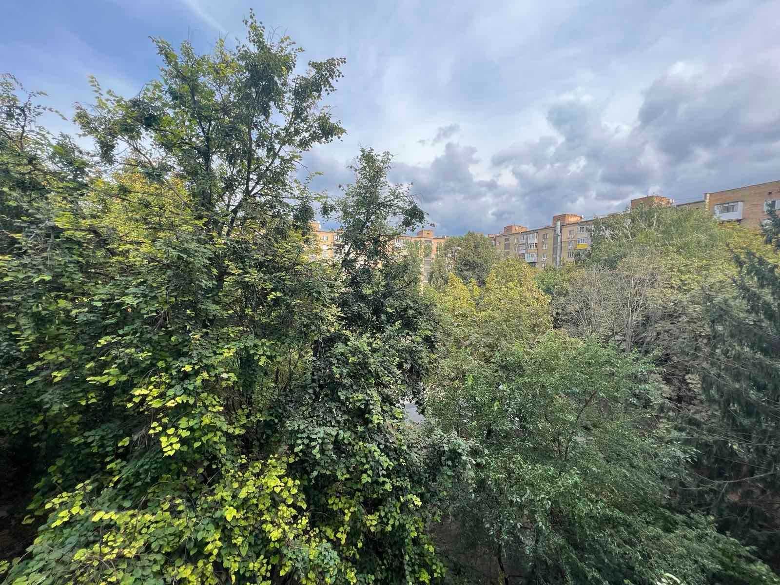 1к Новогоспитальна 5а метро Печерська Військовий Госпіталь подобово