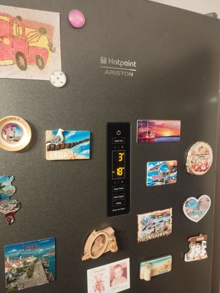 Lodówka HOTPOINT ARISTON 200cm., stan bdb.