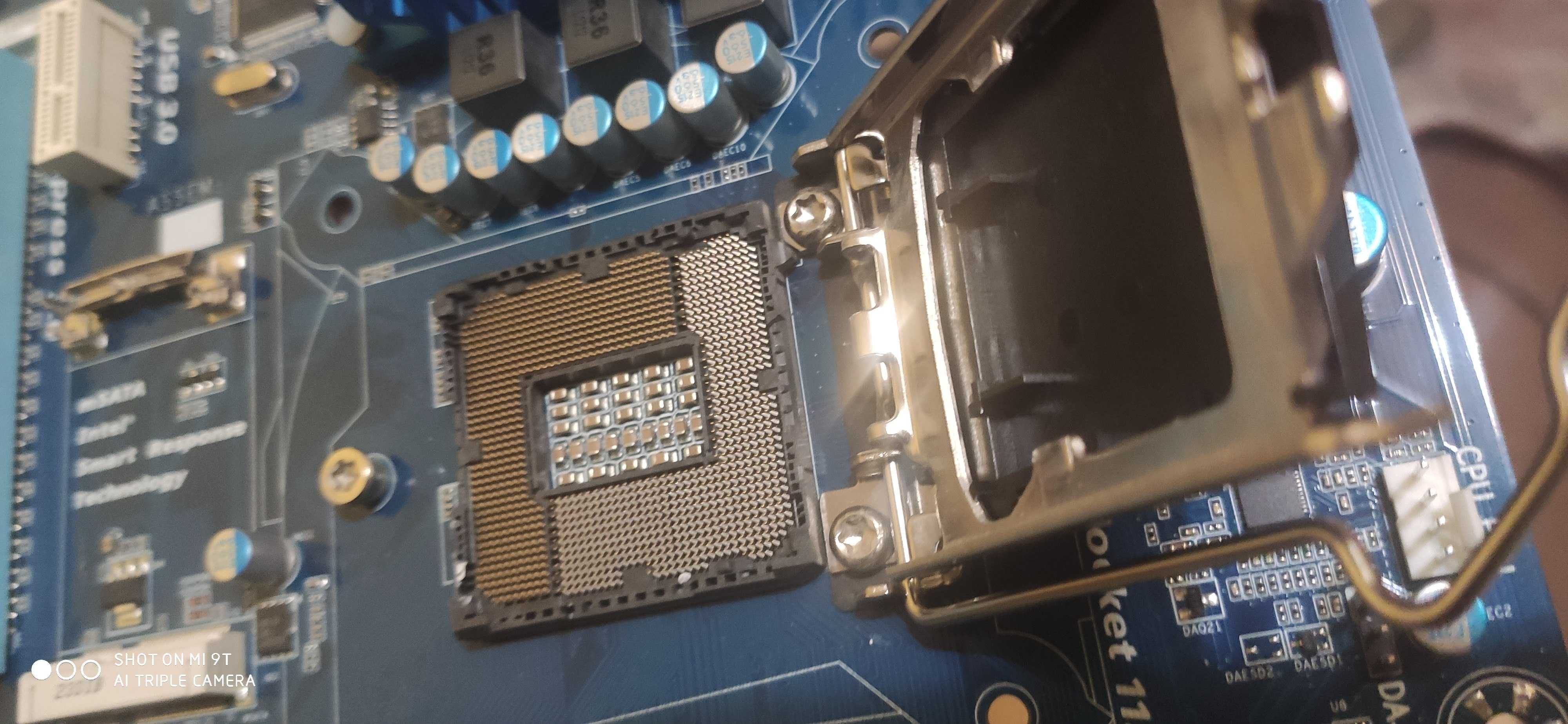 Топова СТАБІЛЬНА Socket 1155 - Gigabyte GA-Z77-D3H 3D BIOS mSata SSD