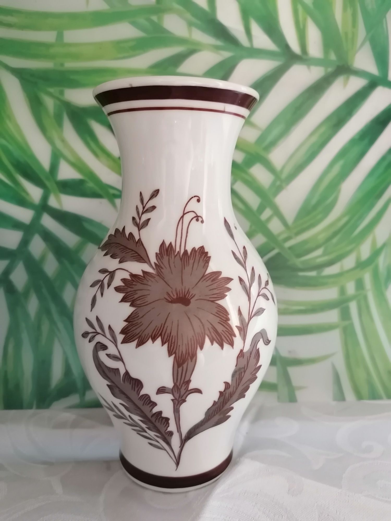 Ładny porcelanowy wazon wazonik Ćmielów polecam
