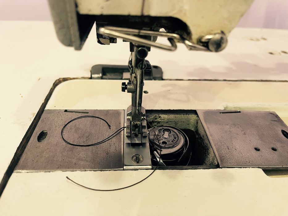 Швейная машина для тяжёлых и средних материалов Pfaff 1245