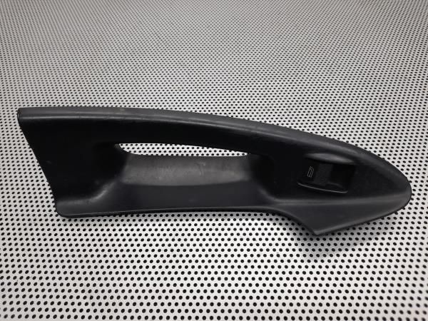 Comando / botão / interruptor vidros trás direito AUDI A4 (8D2, B5)