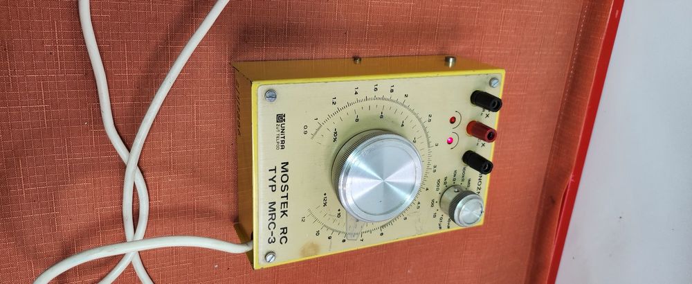 Urządzenie elektryczne Mostek RC typu MRC-3