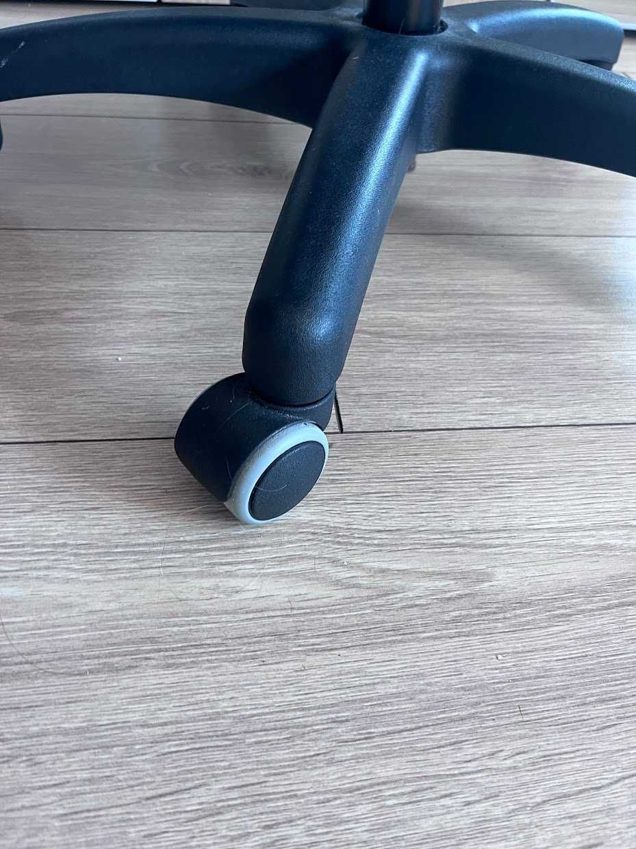 Entelo krzesło obrotowe ergonomiczne dla dziecka nastolatka rozmiar 5