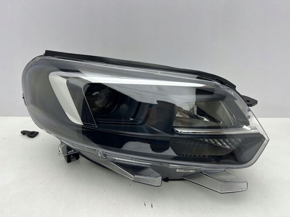 opel vivaro c zafira d life lampa przednia prawa bi xenon 9832836480 2