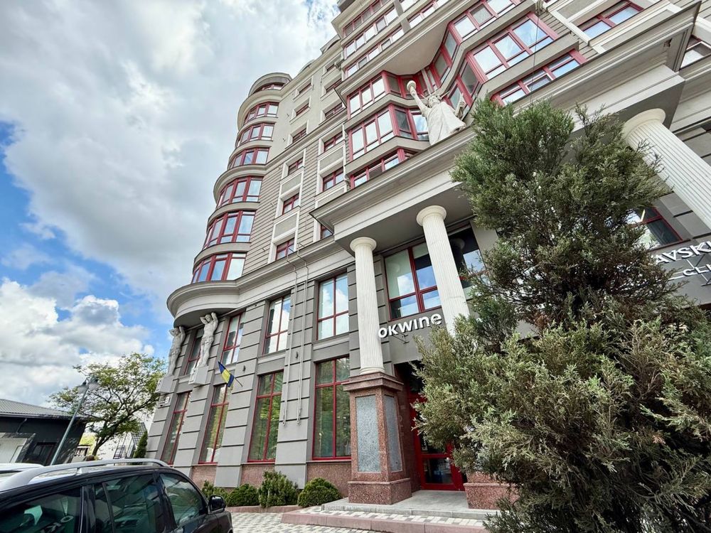 Продаж комерційного приміщення в центрі по вул. Бандери