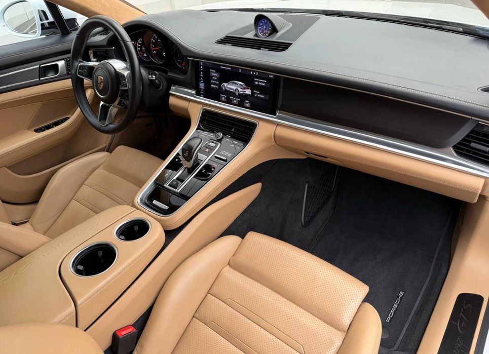 Porsche Panamera GTS 2019