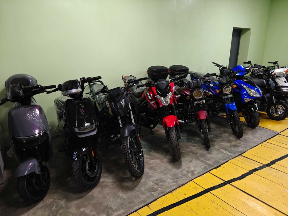 Скутер SPARK SP150S-17R Безкоштовна доставка 100км