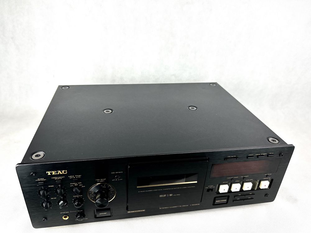 Magnetofon TEAC V-6030S deck