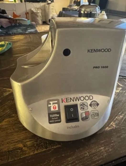 кухонный комбайн Kenwood Pro 1600
