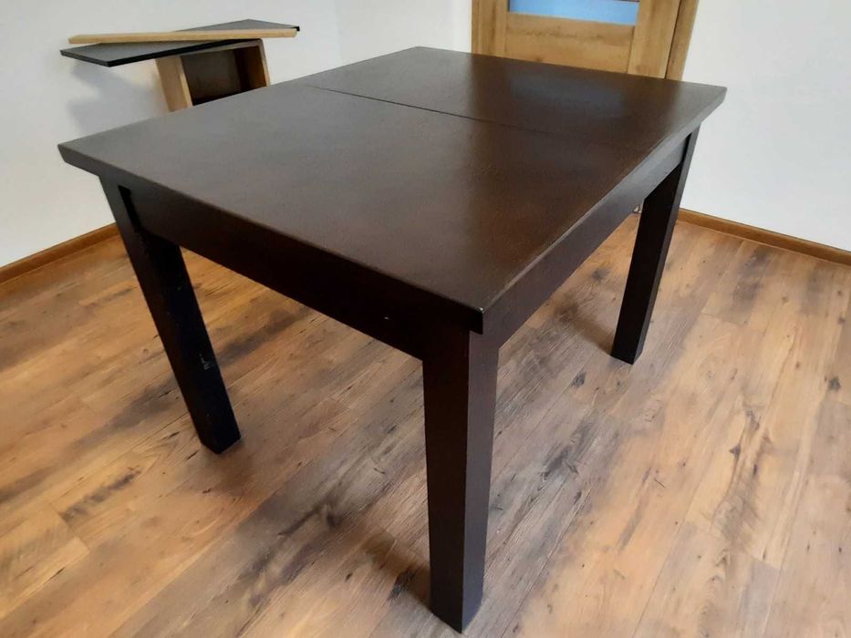 Stół / rozkładany do kuchni lub jadalni