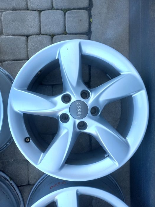 Oryginalne alufelgi Audi 17" 5x112