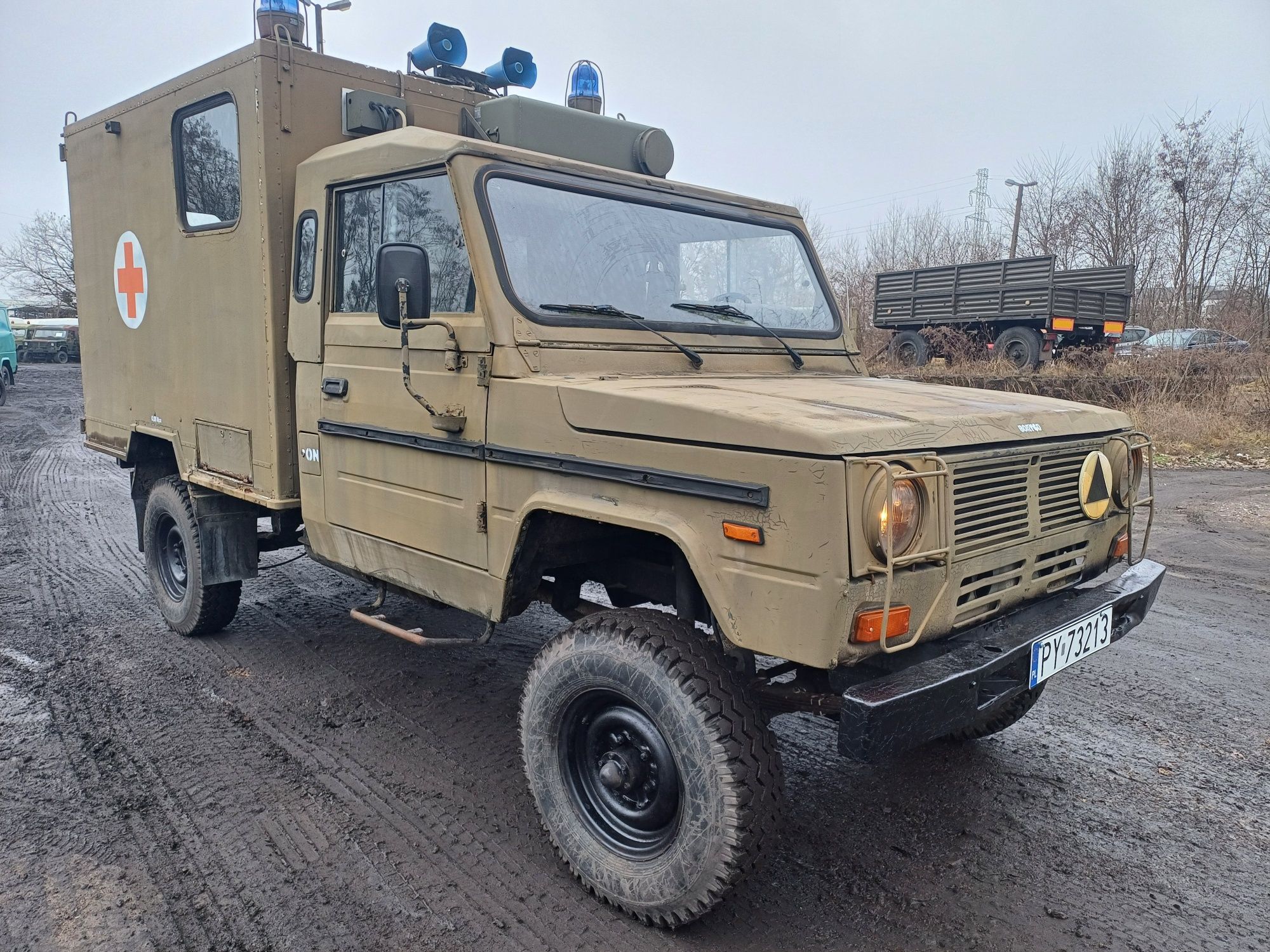 Tarpan honker sanitarka 2.5 iveco