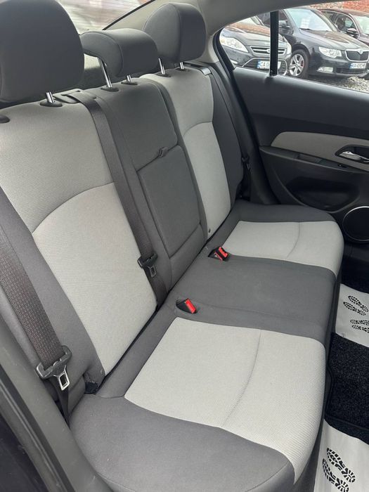 Продам Chevrolet Cruze LS