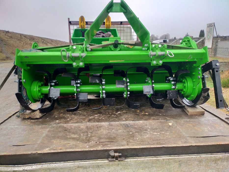 Грунтофрези почвофреза SOILKING ta ДТЗ.